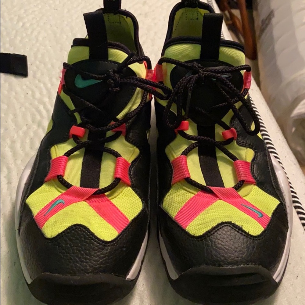 Nike air cross training shoes size 10.5